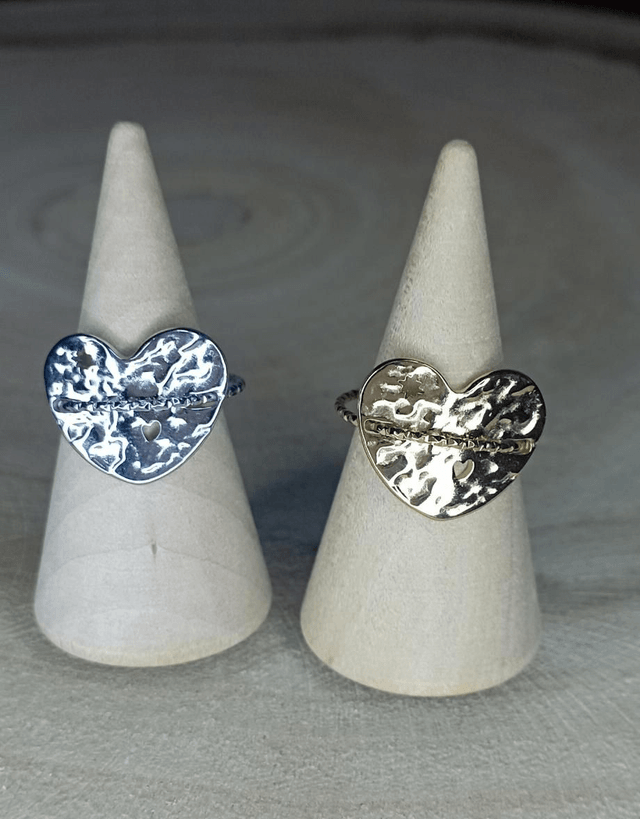 Bague martelée coeur