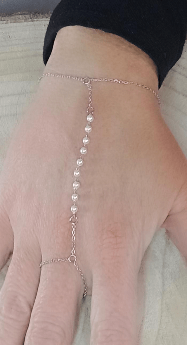 Chaine perles blanches 