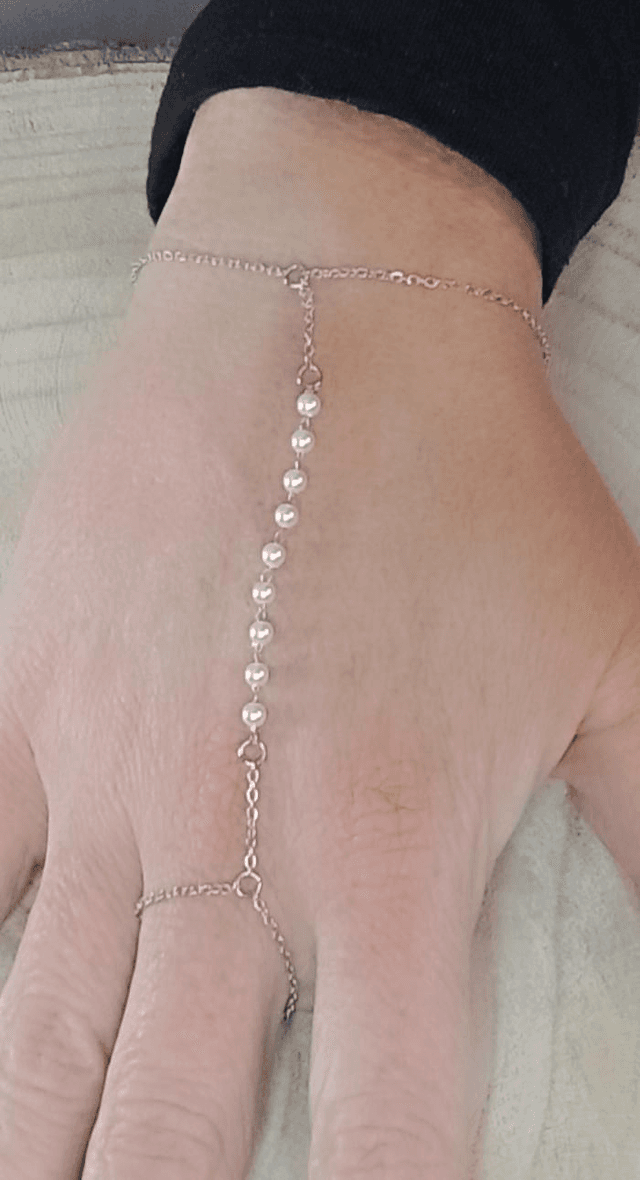 Chaine perles blanches 